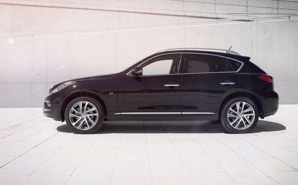 Infiniti QX5 2016 : changer l’important