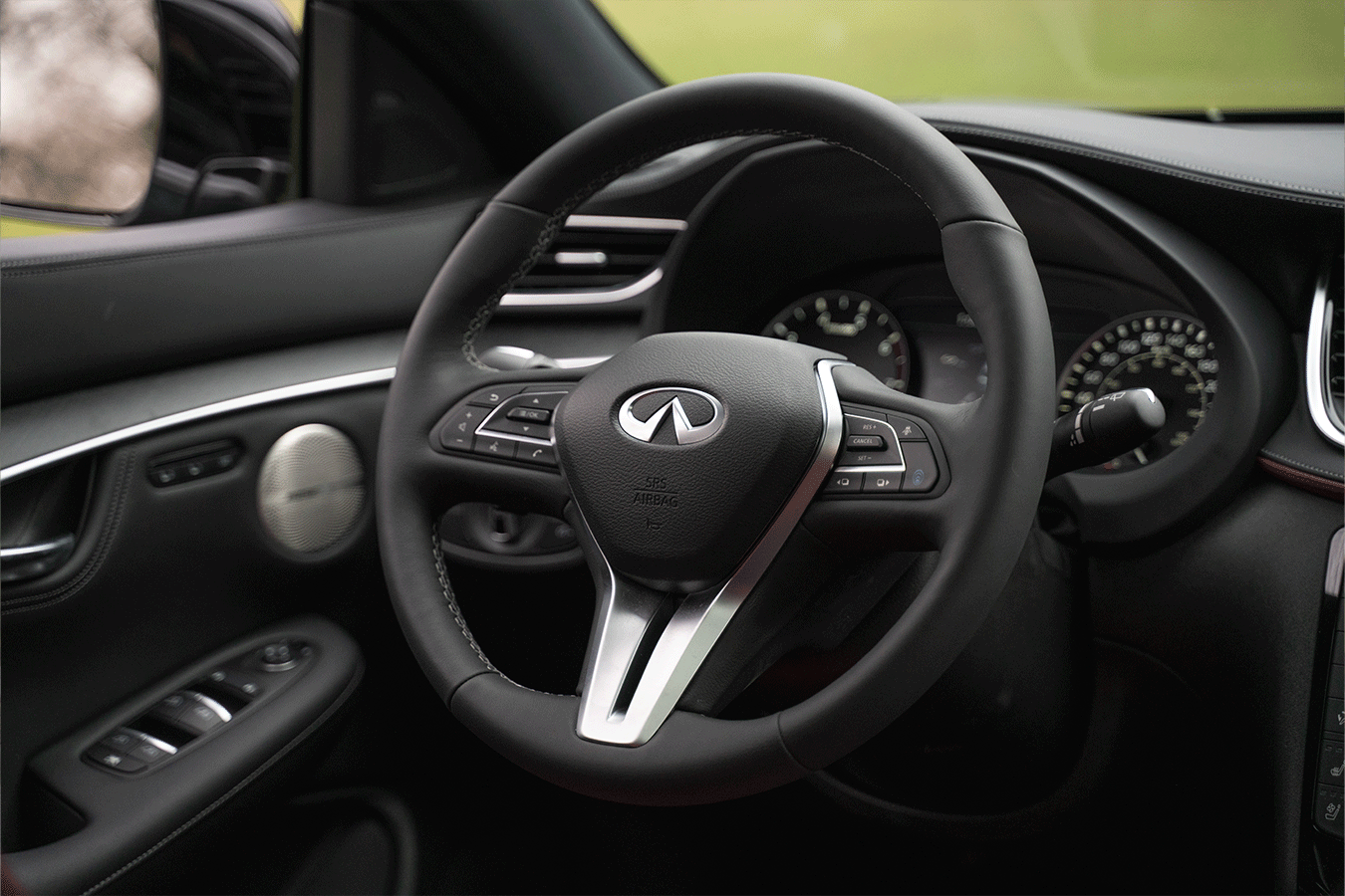 volant-cuir-infiniti-qx55-2025