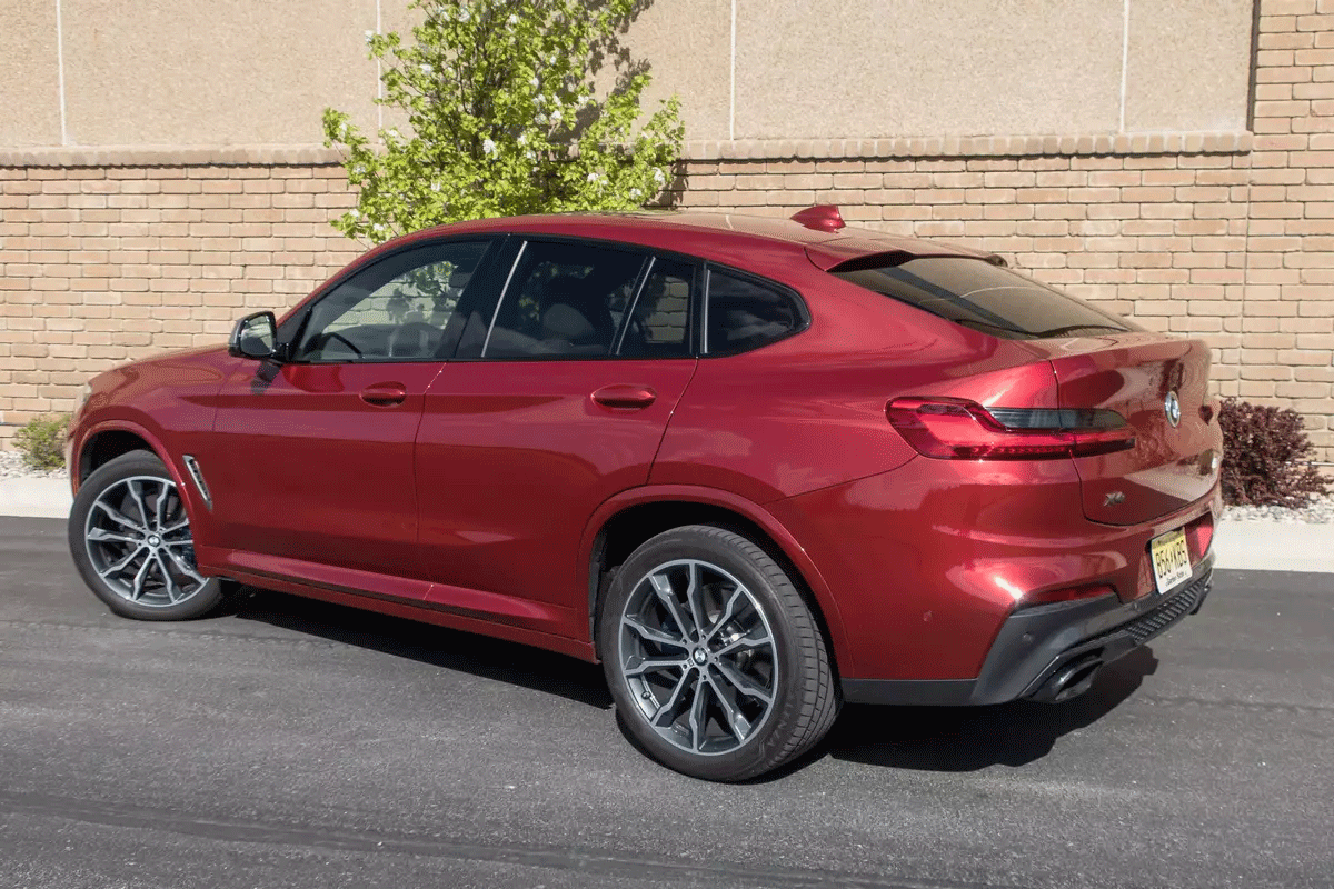 Infiniti sherbrooke qx55 2022 vs bmw x4 9